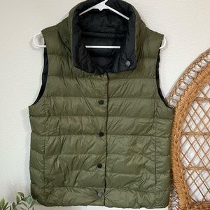 Lightweight Women’s Puffy Vest - small